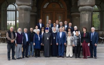Ամենայն Հայոց Կաթողիկոսն ընդունել է արցախահայության ներկայացուցիչներին