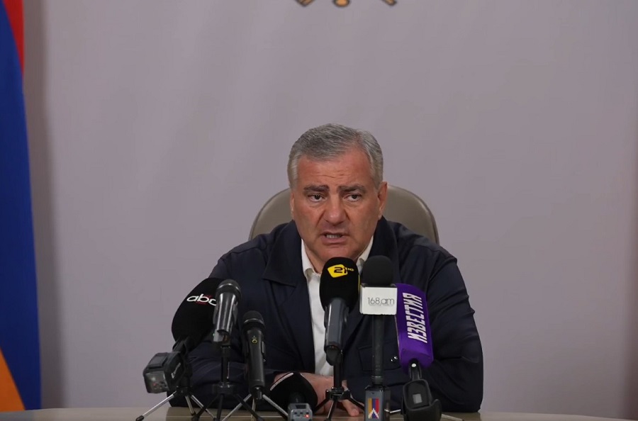 Տեսնելով, որ խայտառակ ձևով ամեն րոպե իրենց արդյունքները նվազ