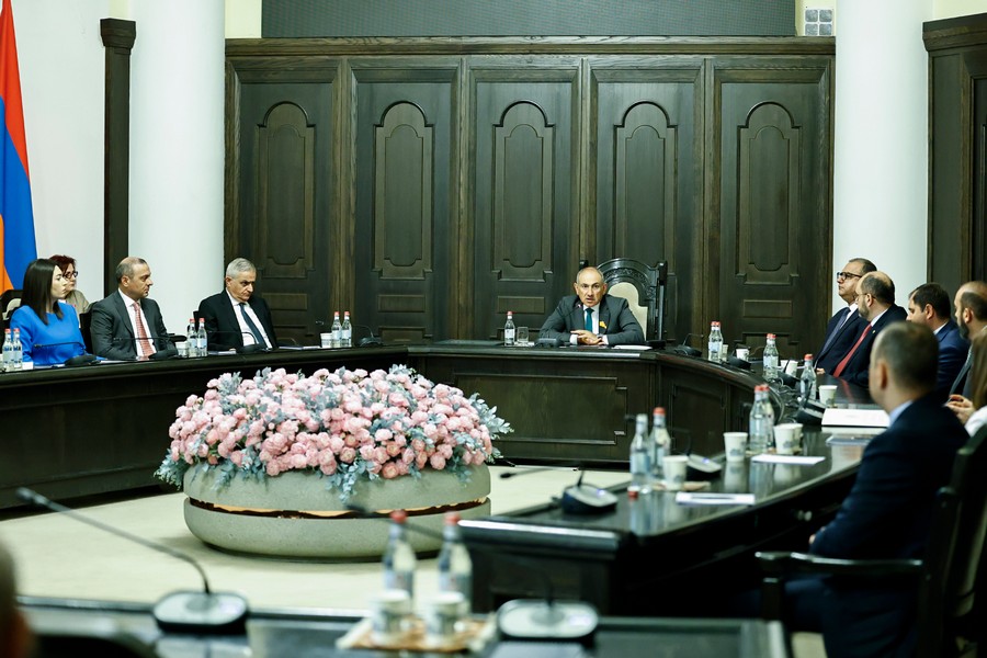 Մեր ֆինանսական հնարավորությունների հետ կապված  մտա