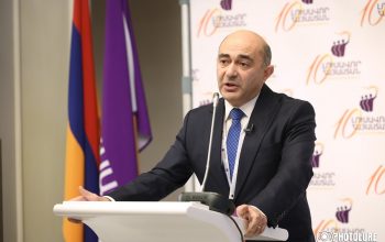«Ու այս համատեքստում, ժողովուրդ, մտածում եք, որ ադրբեջանցիների հետ կարող ենք հանգիստ ապրե՞լ։ Ու Հայաստանից ոչ մի արձագանք». Էդմոն Մարուքյան