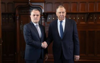 Մոսկվան հիշեցնում է Երեւանին ու Բաքվին, Փաշինյանը՝ բացում «Եվգենի Օնեգինը»