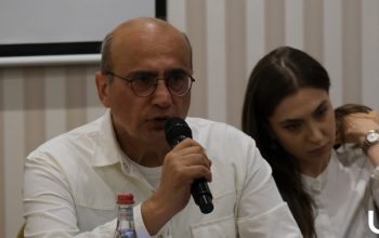 «Ինչի՞ համար Հայաստանը մտցրեցին այդ ծուղակի մեջ»․ քաղբանտարկյալների հարցով հանրային քննարկում՝ դատարանի բակում