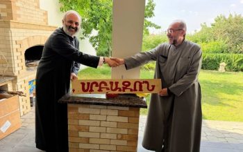 Միքայել Սրբազանն այցելել է տնային կալանքի մեջ գտնվող Բագրատ Սրբազանին