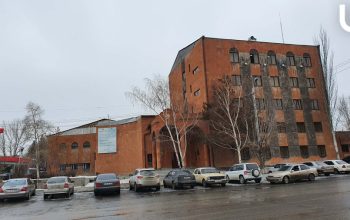 Գյումրիում 21-ամյա երիտասարդին անծանոթ տղաները ծեծել են, որից հետո էլ թափառող շներն են կծել