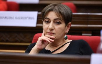 Էլ տնօրեն չեմ, բայց 5 ժամ դաս ունեմ, դասավանդելու եմ, որովհետև 1997 թվականից աշխատել եմ այդ դպրոցում և այդ դպրոցի արմատում եմ. Ռուզաննա Երեմյան