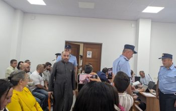 Արման Սարոյանն ընդդեմ Վեհափառ հայրապետի գործով վճիռը ավելի քան մեկ ամիս է չի հրապարակվում