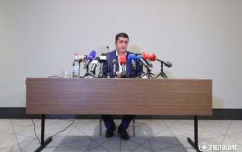 «Մենք հիմա էլ կարող ենք փողոցային պայքար սկսել, բայց, ինչպես մեր կուսակցության առաջնորդն է հայտարարել, դա լինելու է մեկ անգամ ու վերջնական». Դավիթ Ղազինյան