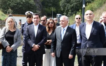 Երեսպաշտ դրոշակակիրներն ու Հայաստանի ուժը
