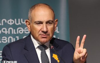 Փաշինյանը հակահայկական հայտարարություններ է անում Երևանում անցկացվող միջազգային համաժողովում. Հարութ Սասունյան
