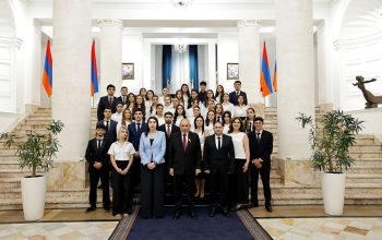 Վարչապետը Փրկարարի օրվան ընդառաջ հանդիպում է ունեցել ՆԳՆ կրթահամալիրի ուսանողների հետ