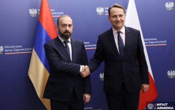Առանձնահատուկ ուշադրություն է դարձվել առևտրատնտեսական համագործակցության խորացմանը. Միրզոյան-Սիկորսկի հանդիպում