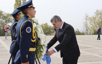 Սլովենիայի պատվիրակությունը հարգանքի տուրք է մատուցել Հայոց ցեղասպանության զոհերի հիշատակին